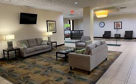 Quality Inn & Suites Downtown Mansfield